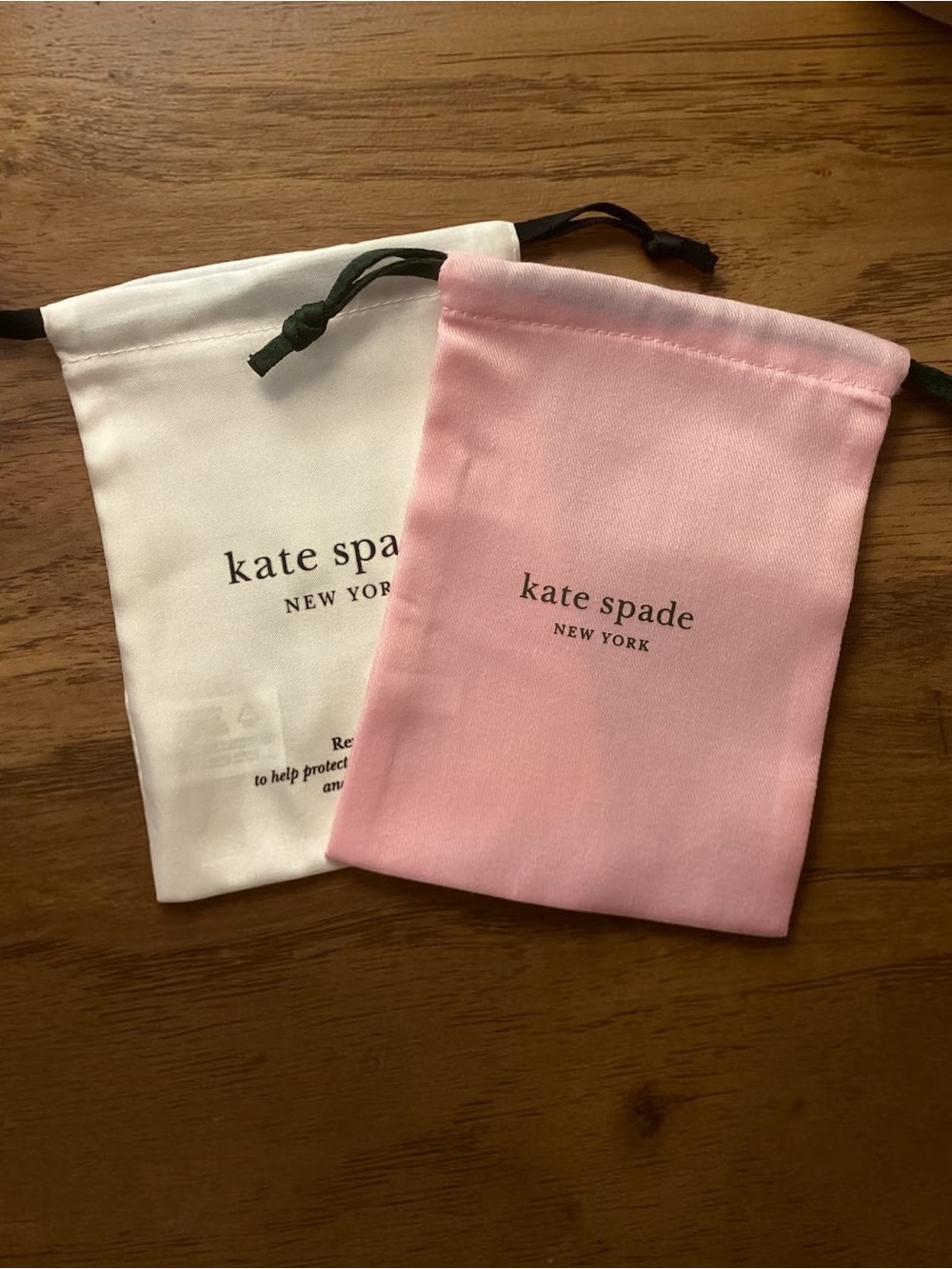 Kate Spade Card Holder in Lavender Frost NWT, With 3 Dust Bag, 2 White 1 Pink - Picture 5 of 5